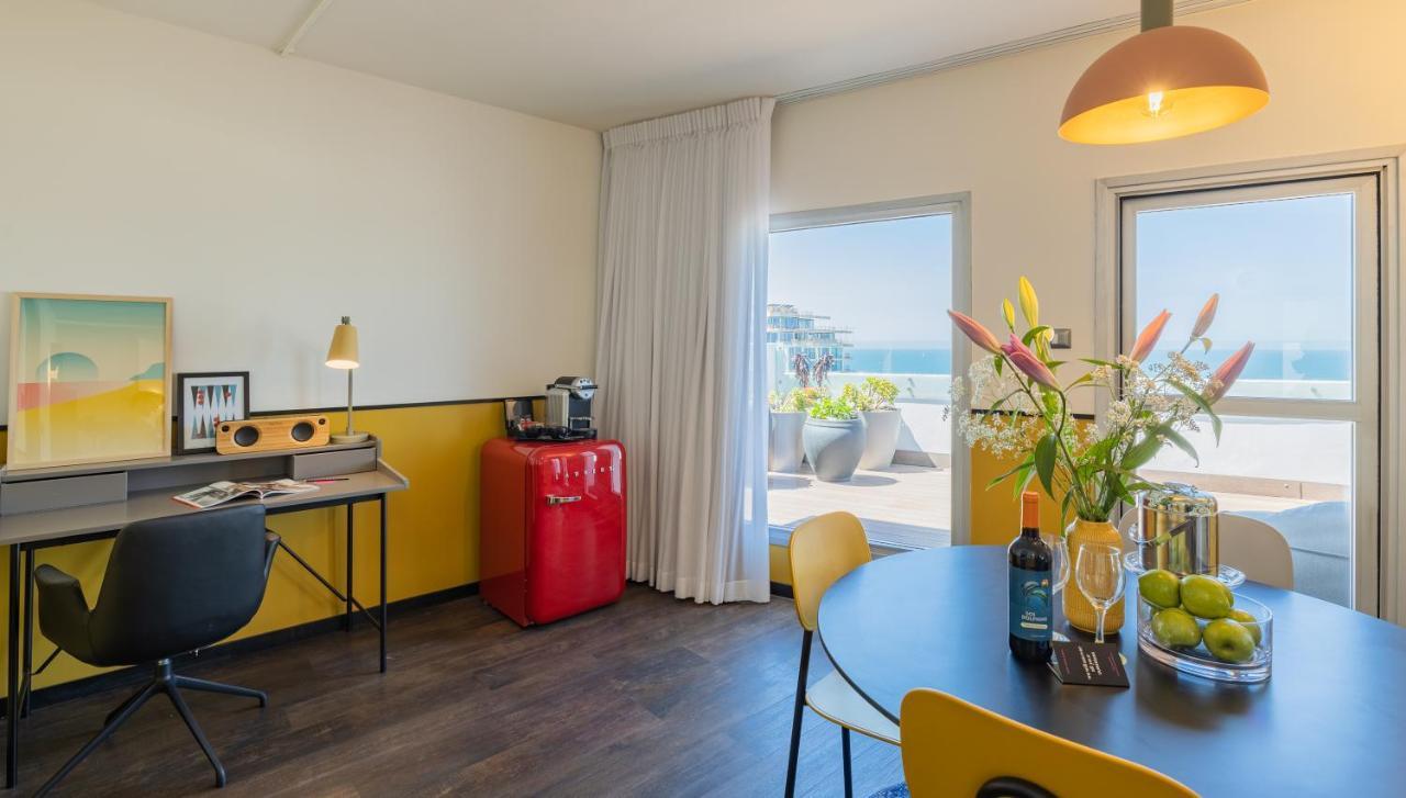 Play Seaport Suite Hotel Tlv Тель-Авів Екстер'єр фото